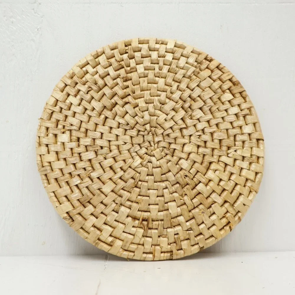Vintage Rattan Whicker Thistle Natural Fiber 6in Diameter Trivet Coaster Set
